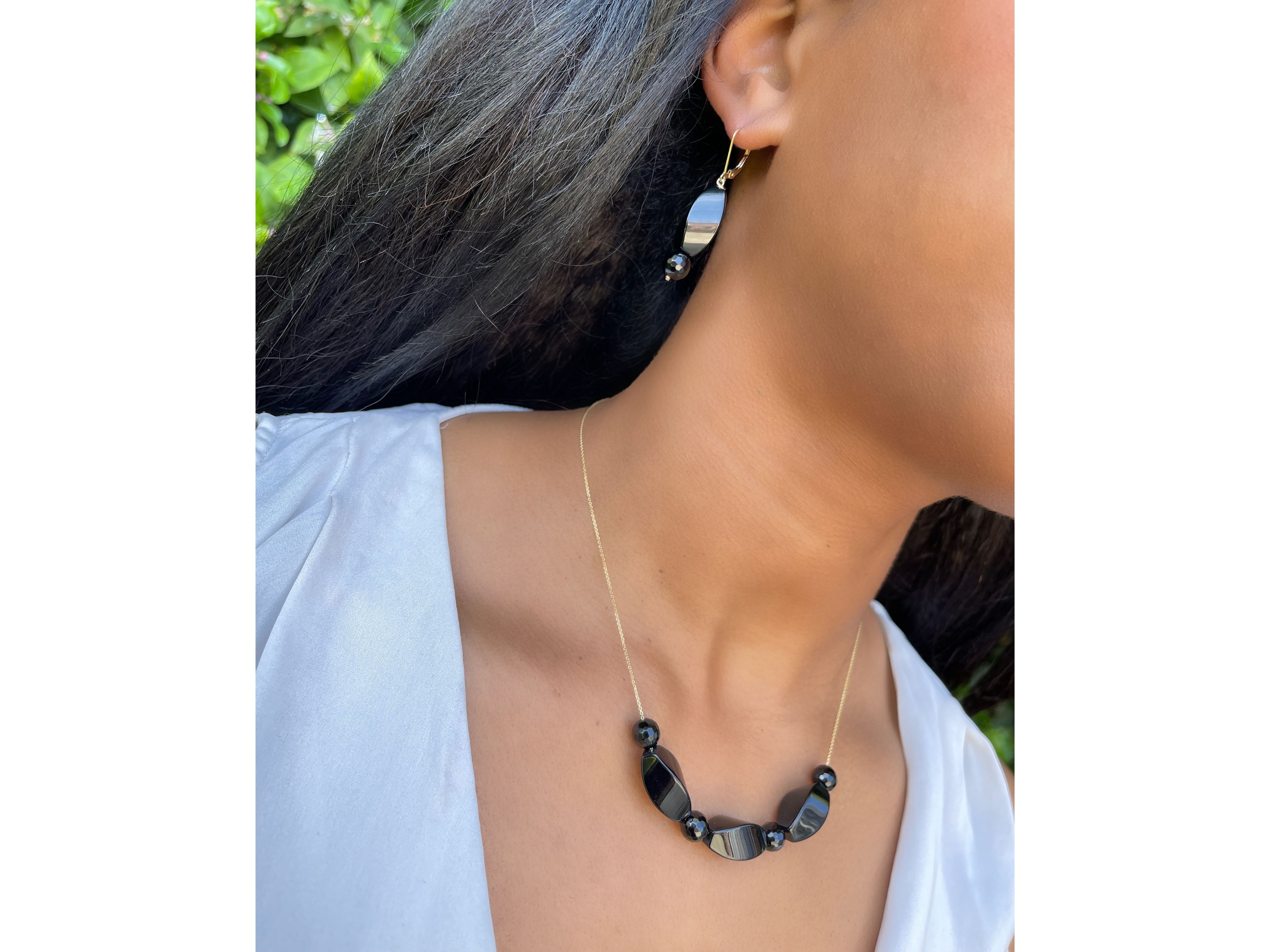 Buy SURYAGEMS Beads Made Multi Layered Strand Chain Necklace Earrings Set  Black Onyx, Cubic Zircon Haar Chain Mala Jewellery Set for Mother, Sister  and WifeMX 150-BLACK_ at Amazon.in